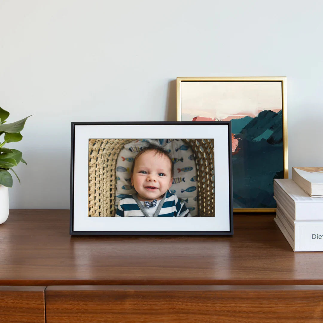 π 12 Inch WiFi Digital Picture Frame β Christmas Gift Box π | 1280x800 IPS HD, 32GB Storage, Cloud Smart, Wall Mountable & Auto-Rotate | Easy Photo & Video Sharing via APP πΈβ¨
